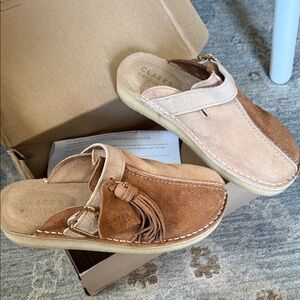 Clark women’s trek mule light tan combo size 8 NEW